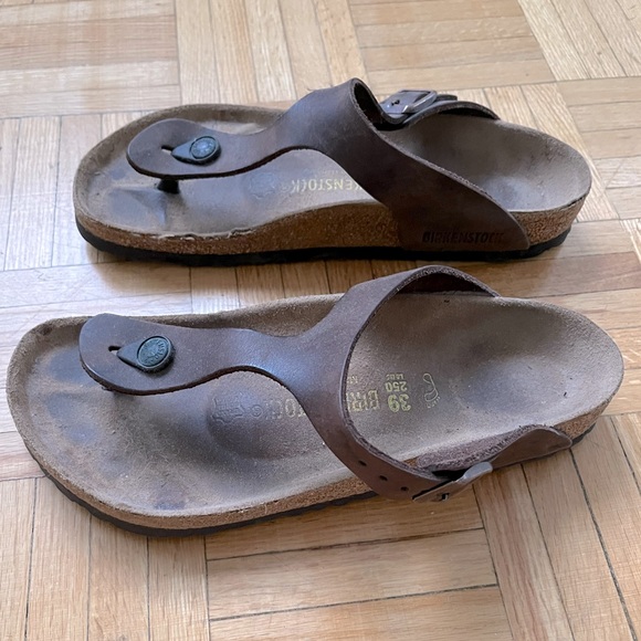 Full heel included! - Picture 1 of 2